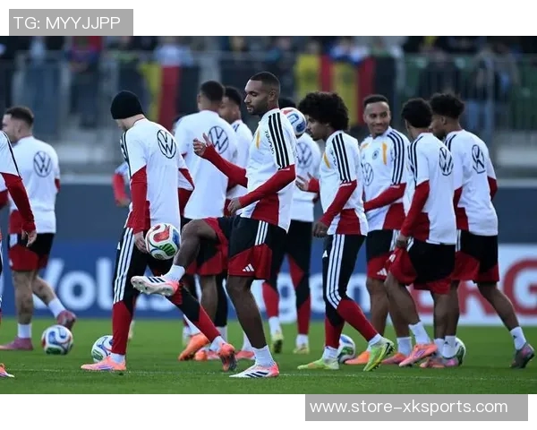 德国足球队19号施耐德的辉煌历程与未来展望分析